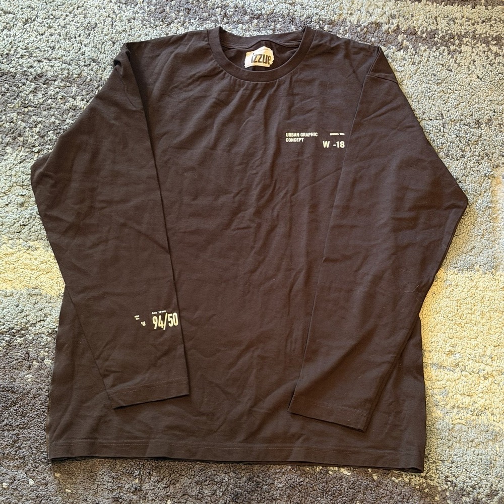 Izzue Graphic Tee Black Long Sleeve Urban Graphic Streetwear Men's 2 Small
